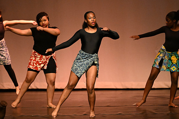 NewtownDance00828