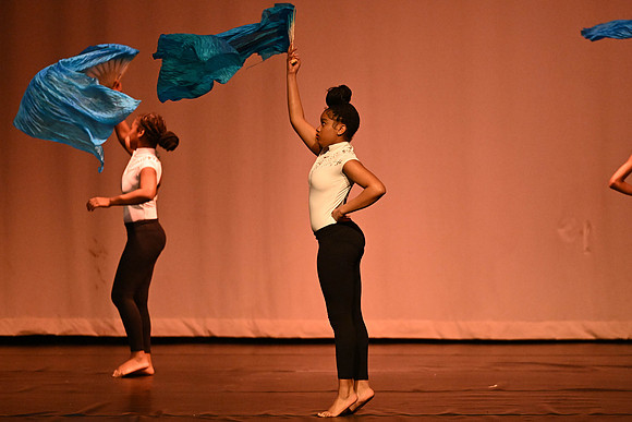 NewtownDance00926
