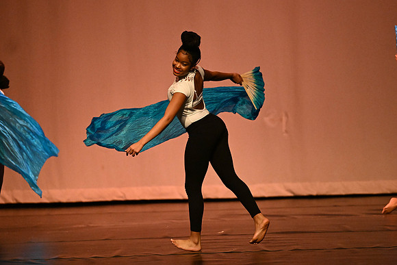 NewtownDance00956