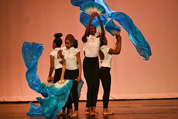 NewtownDance00972