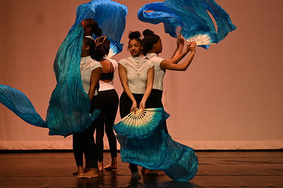 NewtownDance00984