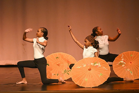 NewtownDance01081