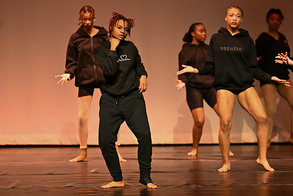 NewtownDance01172