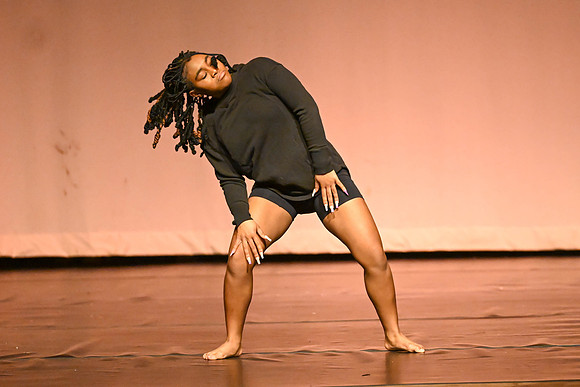 NewtownDance01195