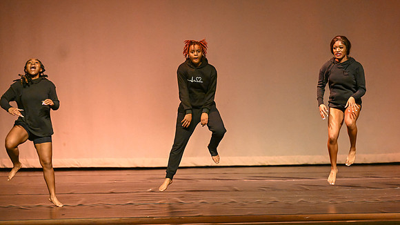 NewtownDance01197