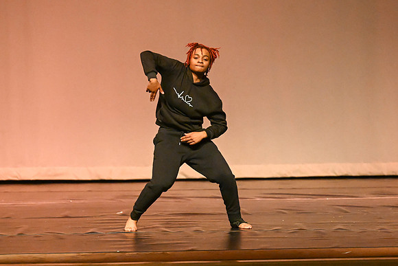 NewtownDance01220