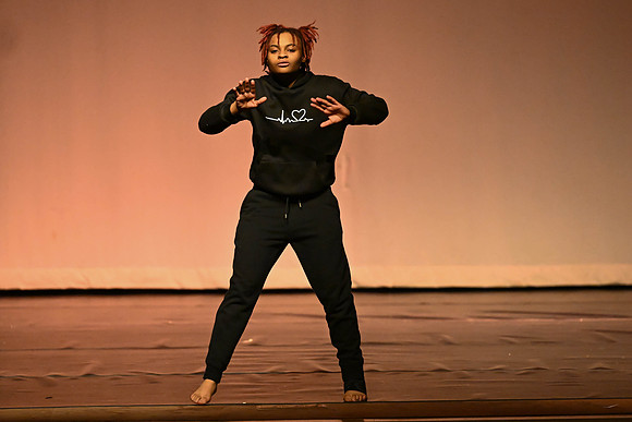 NewtownDance01244