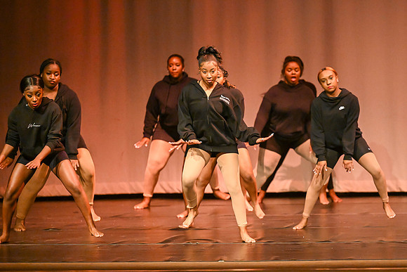 NewtownDance01252