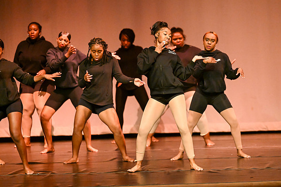 NewtownDance01283