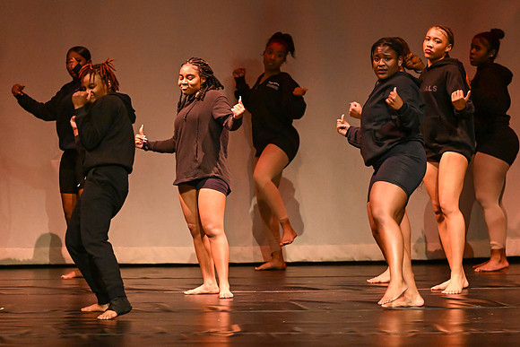 NewtownDance01366