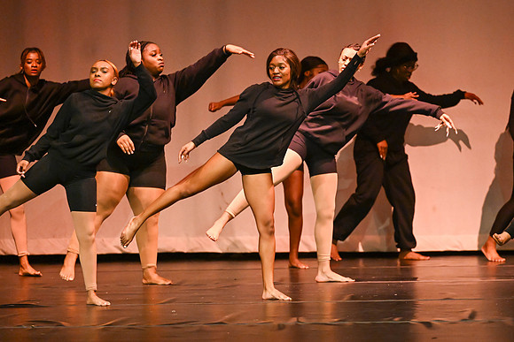 NewtownDance01381