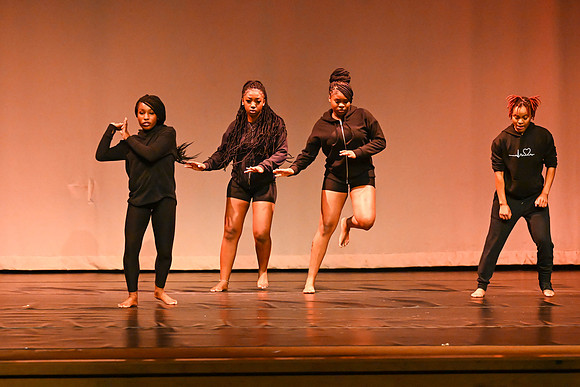 NewtownDance01421