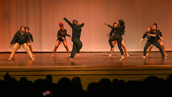 NewtownDance01437