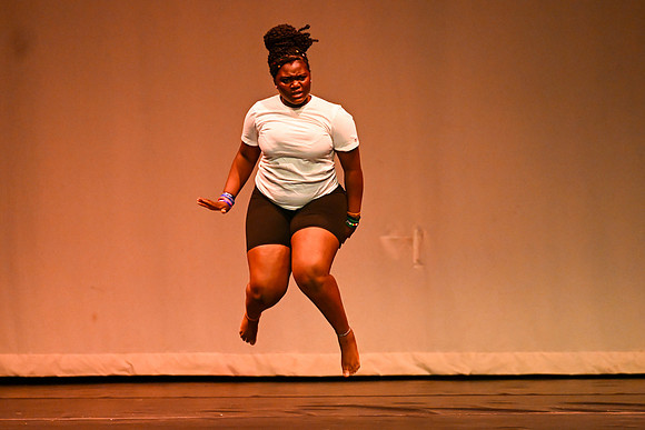NewtownDance01472