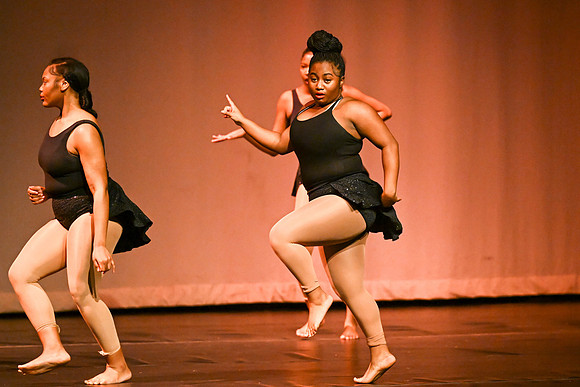 NewtownDance01538