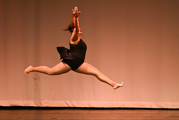 NewtownDance01583