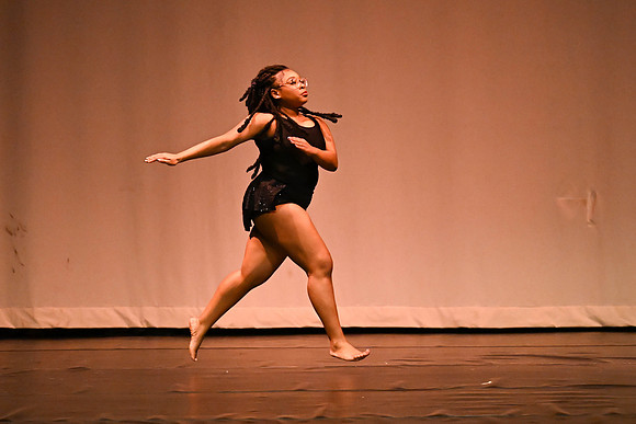 NewtownDance01591