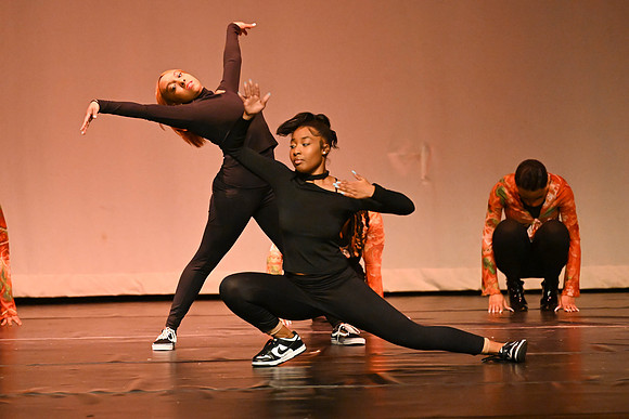 NewtownDance02042