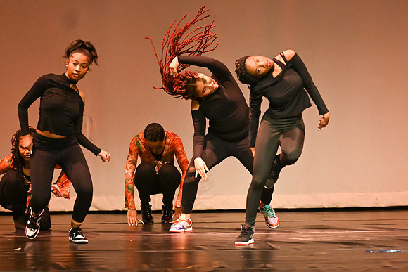 NewtownDance02058