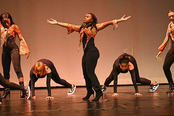 NewtownDance02082