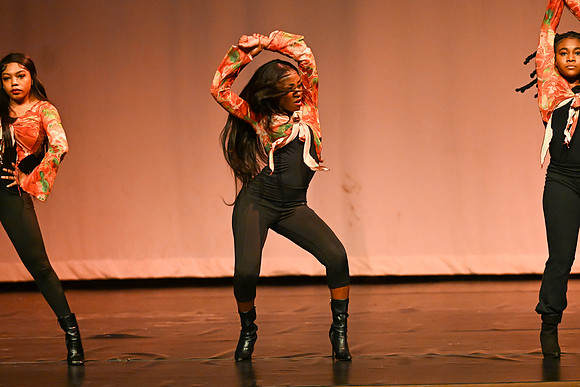 NewtownDance02115