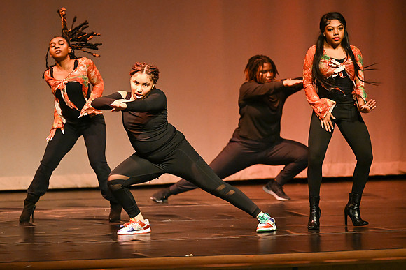 NewtownDance02148