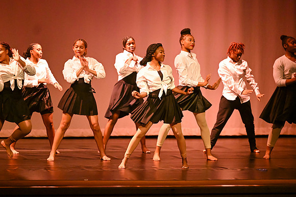 NewtownDance03857
