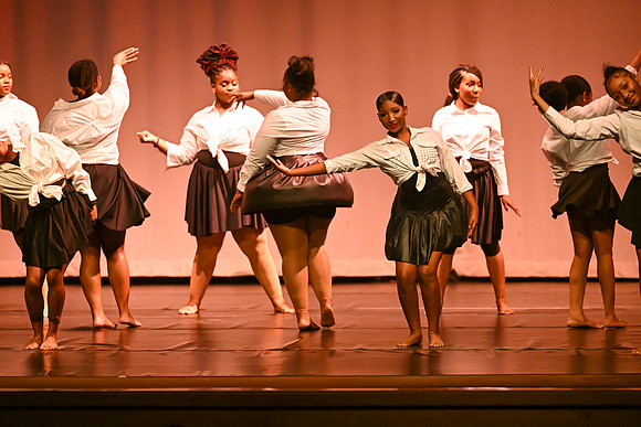 NewtownDance03870