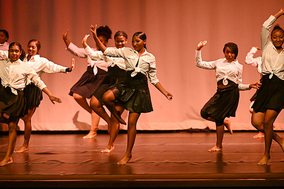NewtownDance03887