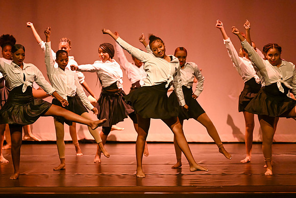 NewtownDance03915