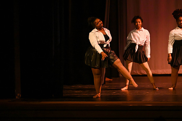 NewtownDance03942