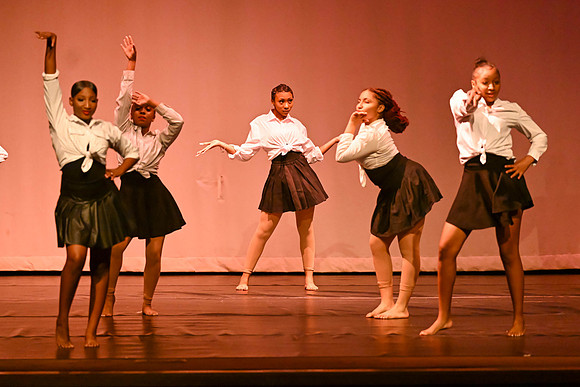 NewtownDance03963
