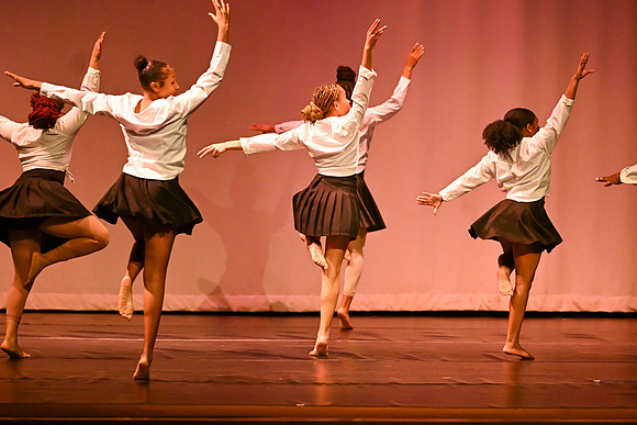 NewtownDance03972