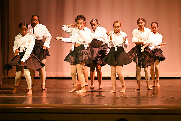 NewtownDance03998