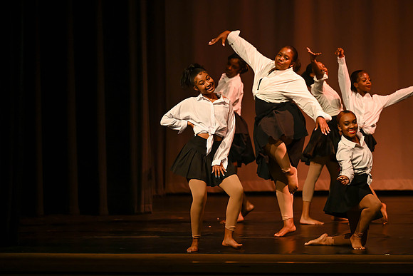 NewtownDance04063