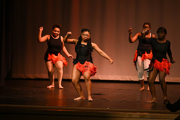 NewtownDance04070