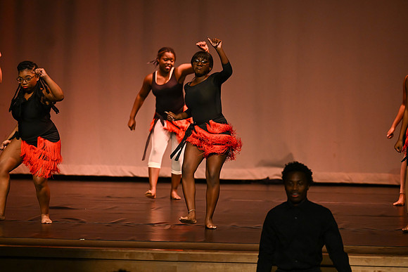 NewtownDance04075