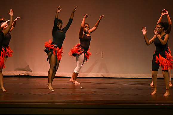 NewtownDance04100