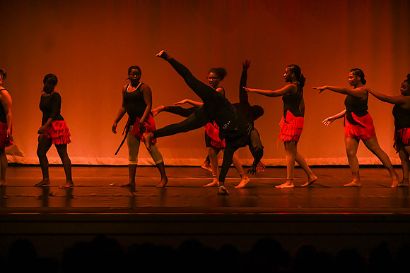 NewtownDance04110