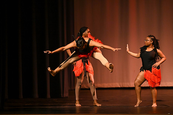 NewtownDance04180