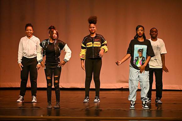 NewtownDance04270