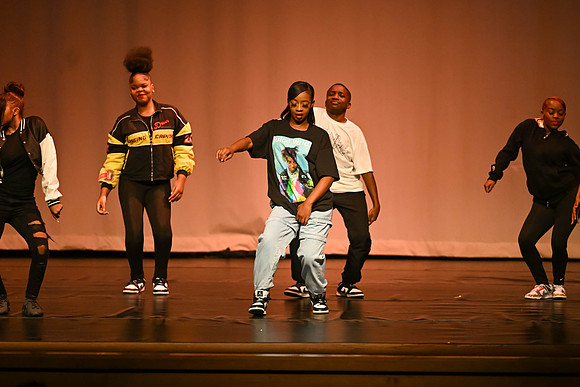 NewtownDance04275