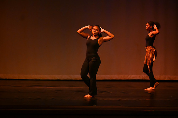 NewtownDance04410
