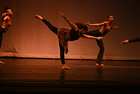 NewtownDance04388