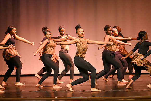 NewtownDance04436
