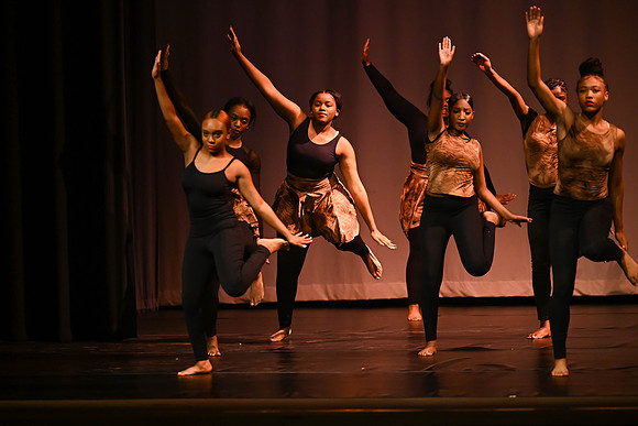 NewtownDance04444