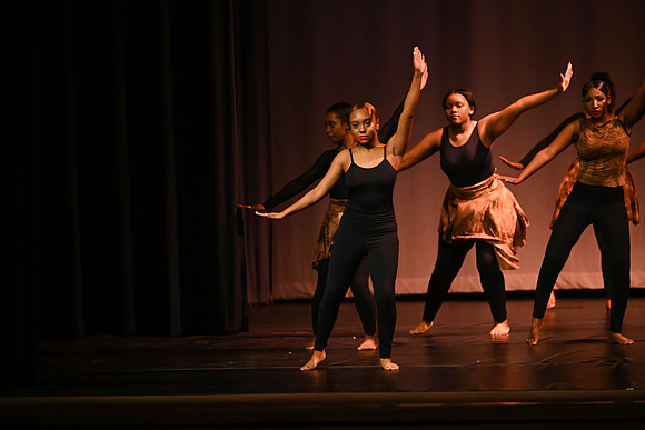 NewtownDance04447