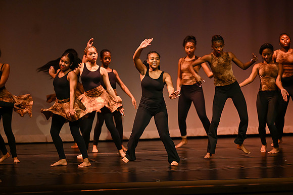 NewtownDance04505
