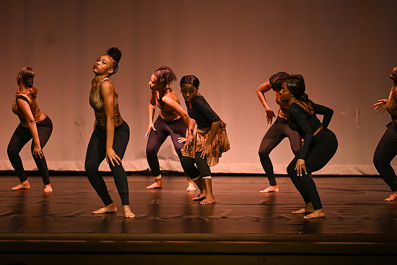 NewtownDance04604