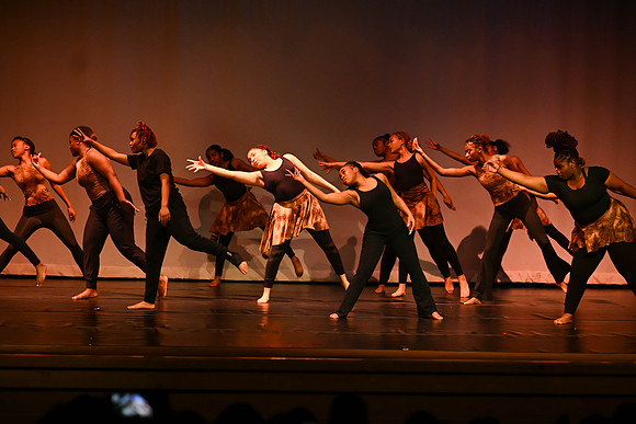 NewtownDance04615